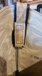 e.g. Refurbished Boot Four
