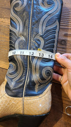 e.g. Refurbished Boot Four