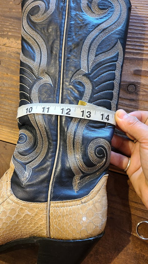e.g. Refurbished Boot Four