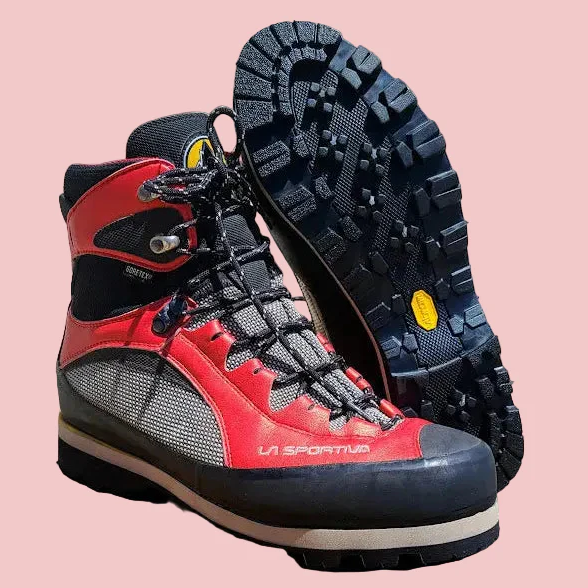Mountaineering Boots